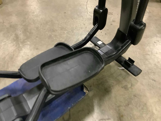 Life fitness 95x discover se2 crosstrainer loopband - afbeelding 3 van  8