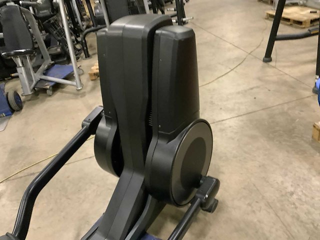 Life fitness 95x discover se2 crosstrainer loopband - afbeelding 7 van  8