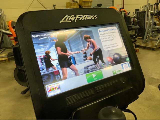 Life fitness 95x discover se2 crosstrainer loopband - afbeelding 8 van  8