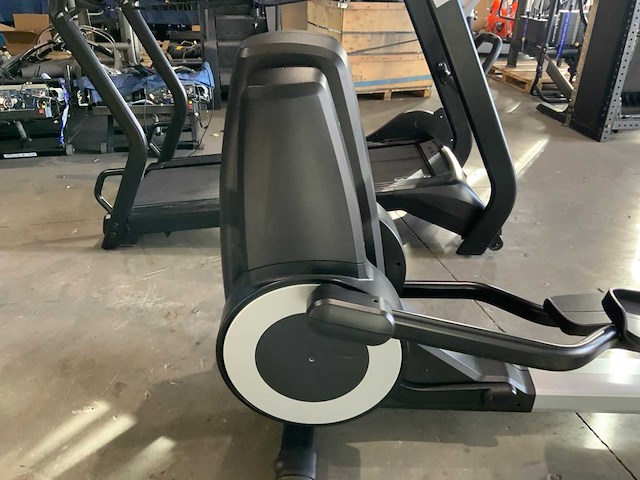 Life fitness 95x discover si elliptical crosstrainer - afbeelding 3 van  6