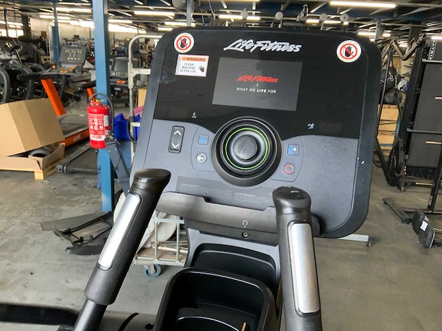 Life fitness 95x elliptical crosstrainer - afbeelding 3 van  5