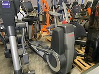 Life fitness 95x enagage elliptical crosstrainer - afbeelding 1 van  8