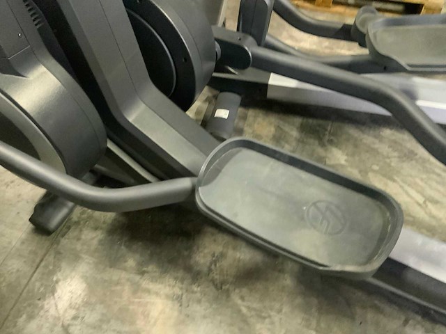 Life fitness 95x enagage elliptical crosstrainer - afbeelding 6 van  8