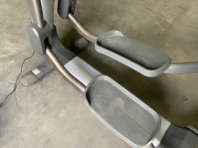 Life fitness 95x inspire elliptical crosstrainer - afbeelding 4 van  7