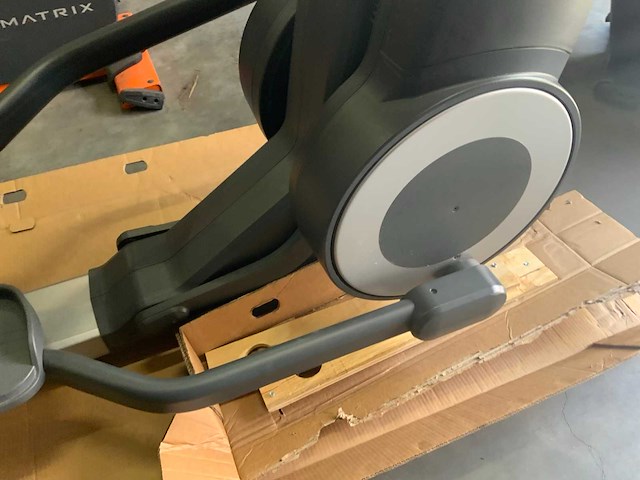 Life fitness 95x inspire elliptical crosstrainer - afbeelding 3 van  6