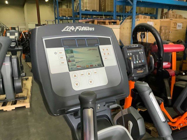 Life fitness 95x inspire elliptical crosstrainer - afbeelding 6 van  6