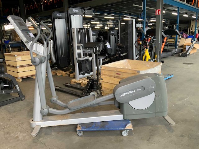 Life fitness 95xi elliptical crosstrainer - afbeelding 1 van  5