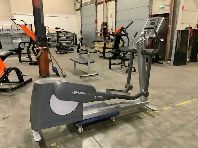 Life fitness 95xi elliptical crosstrainer - afbeelding 2 van  4