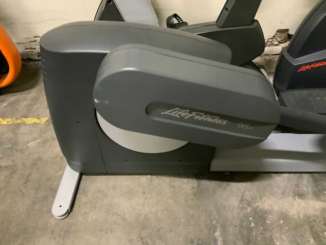 Life fitness 95xi integrity elliptical crosstrainer - afbeelding 2 van  6