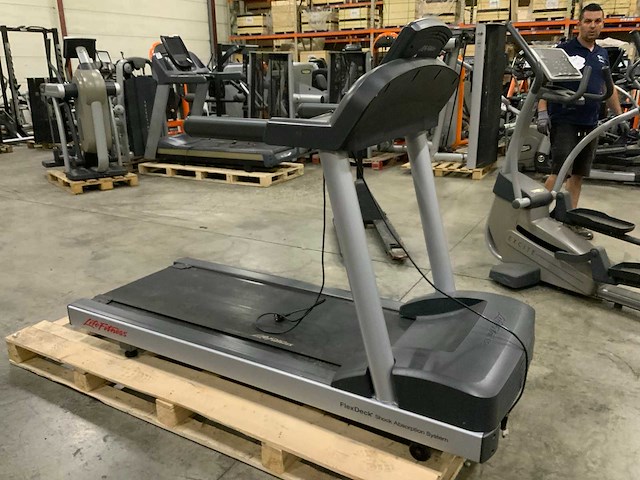 Life fitness activate treadmill loopband - afbeelding 4 van  6