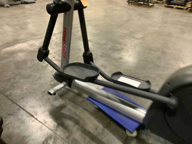 Life fitness active elliptical crosstrainer - afbeelding 2 van  5