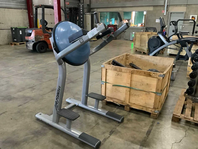 Life fitness bosu leg raise bench krachtstation - afbeelding 1 van  4