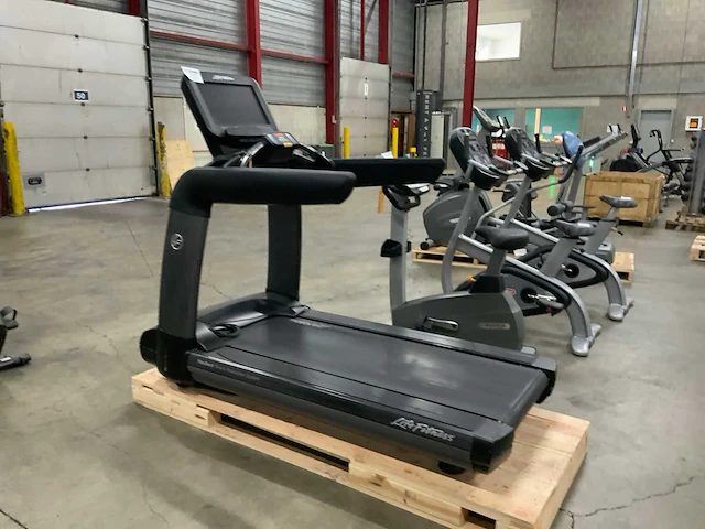 Life fitness discover se 3 treadmill loopband - afbeelding 2 van  6