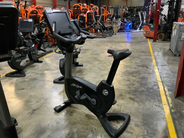 Life fitness discover se hd3 uprightbike home trainer - afbeelding 5 van  5