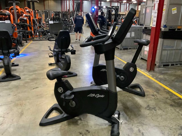 Life fitness discover se hd3 uprightbike home trainer - afbeelding 4 van  4