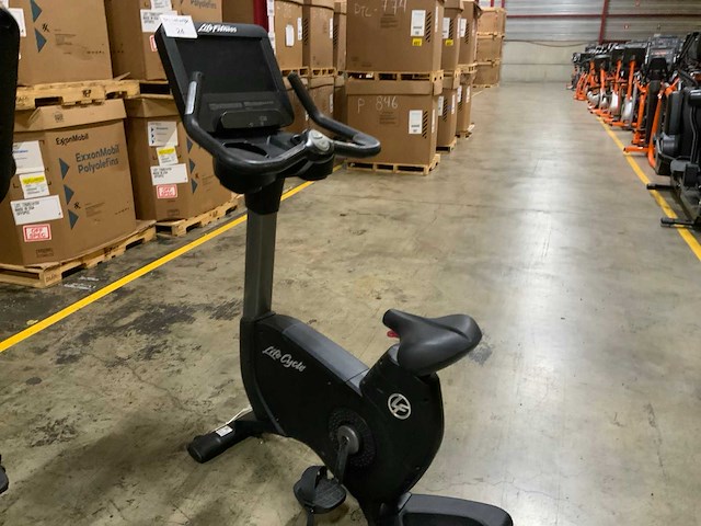 Life fitness discover se hd3 uprightbike home trainer - afbeelding 1 van  3