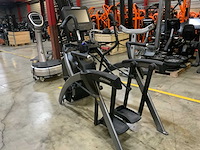 Life fitness discover se3 hd arc trainer crosstrainer - afbeelding 5 van  5