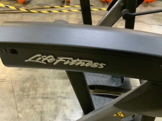 Life fitness discover se3 hd arc trainer crosstrainer - afbeelding 3 van  5