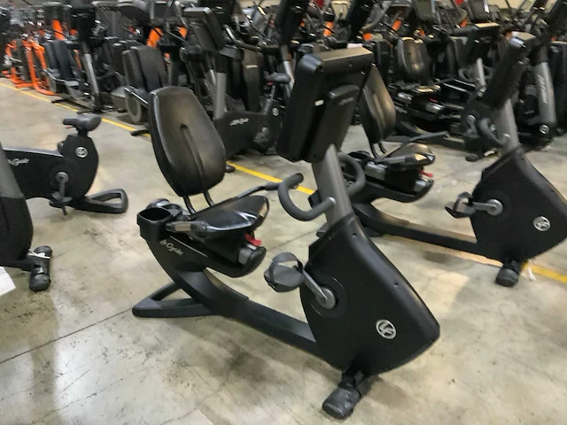 Life fitness discover se3 hd recumbent home trainer - afbeelding 1 van  4