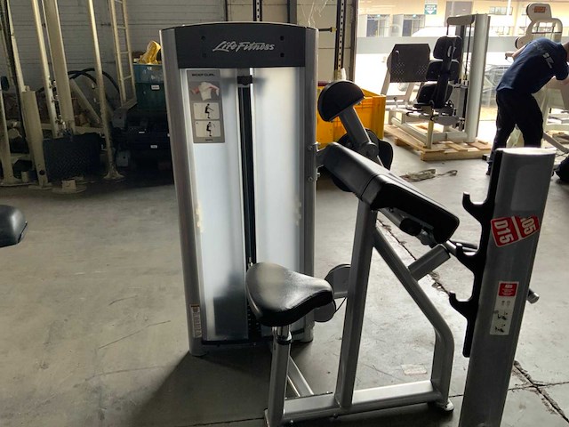 Life fitness optima biceps machine krachtstation - afbeelding 1 van  5