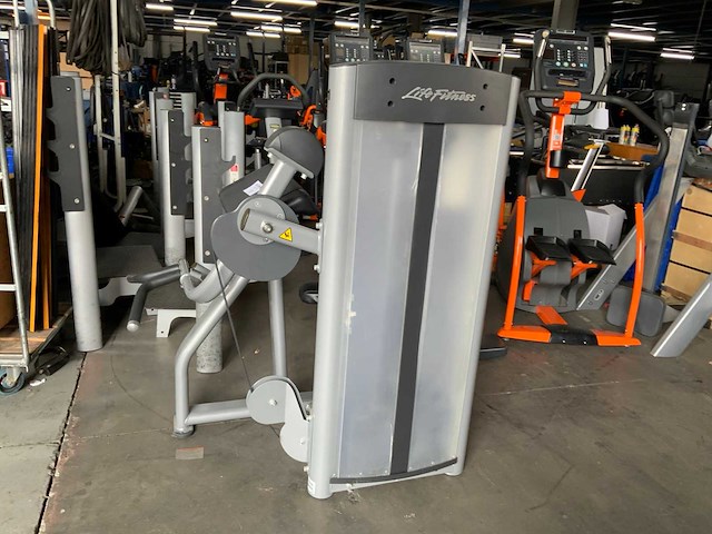 Life fitness optima biceps machine krachtstation - afbeelding 4 van  5