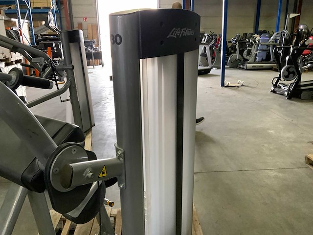 Life fitness optima triceps extension krachtstation - afbeelding 6 van  6