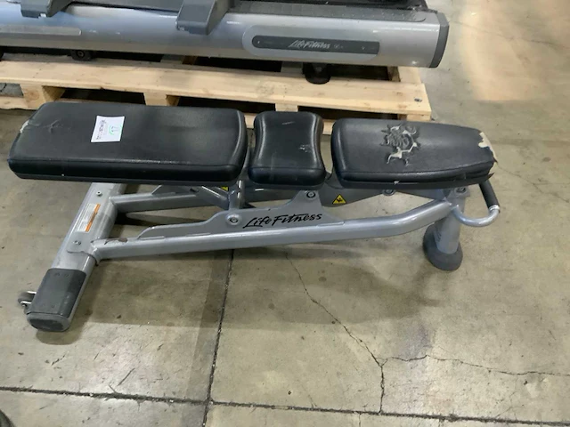 Life fitness signature adjustable bench krachtstation - afbeelding 1 van  3