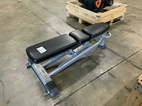 Life fitness signature adjustable bench krachtstation
