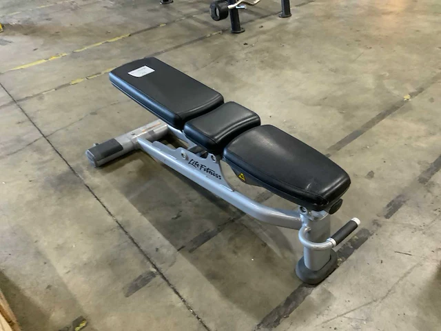 Life fitness signature adjustable bench krachtstation - afbeelding 3 van  3