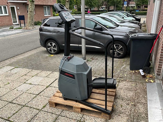Lifefitness - 9500hr - stepper - afbeelding 1 van  14