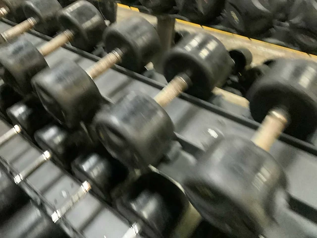 Lifemaxx dumbells met matrix rek krachtstation - afbeelding 4 van  7