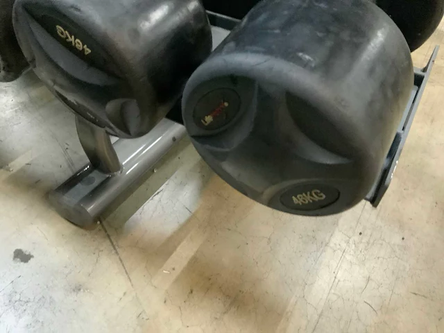 Lifemaxx dumbells met matrix rek krachtstation - afbeelding 2 van  7