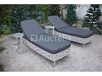 Ligbeddenset - 2 x 1 persoons ligbed met 2 bijzettafels - afbeelding 4 van  5