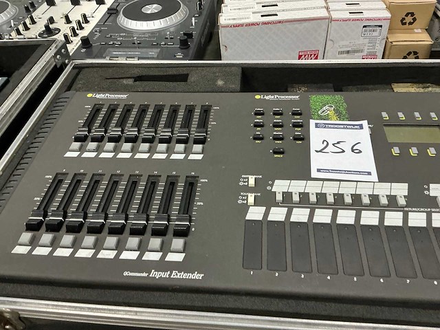 Light processor commander lichtstuurtafel - afbeelding 2 van  4