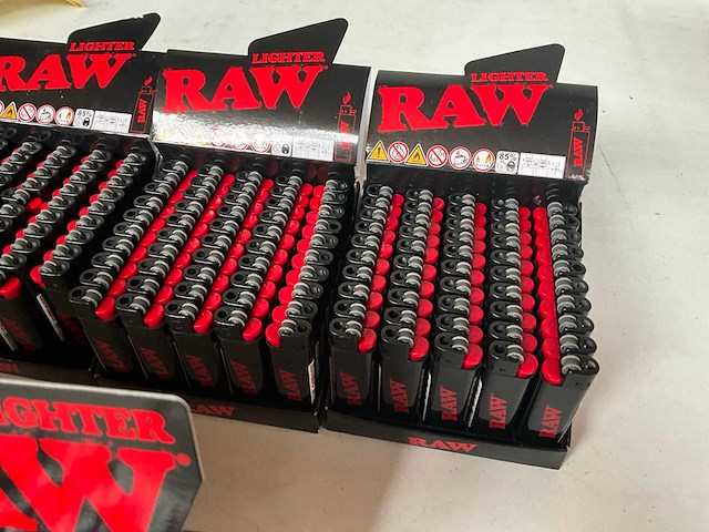 Lighter raw diverse aanstekers in display (336x) - afbeelding 2 van  3