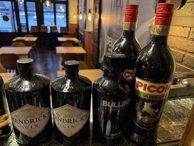 Likeuren, aperitief, siropen - afbeelding 5 van  12