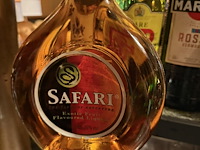 Likeuren, aperitief, siropen - afbeelding 9 van  12