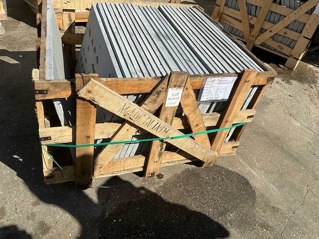 Lime ash 13,5 m2 natuurstenen tegels - afbeelding 4 van  4