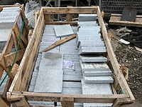 Lime ash honed natuursteen tuintegels ca.19m2 - afbeelding 2 van  4