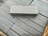 Lime ash natuursteen tuintegel ca. 10m2 - afbeelding 1 van  4