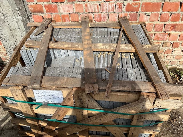 Lime ash natuursteen tuintegels ca. 36m2 - afbeelding 4 van  4