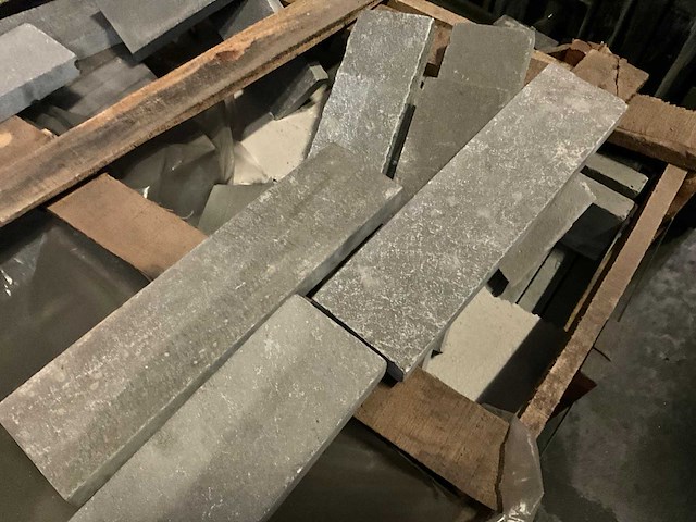 Lime ash partij natuursteen tegels getrommeld - afbeelding 2 van  7