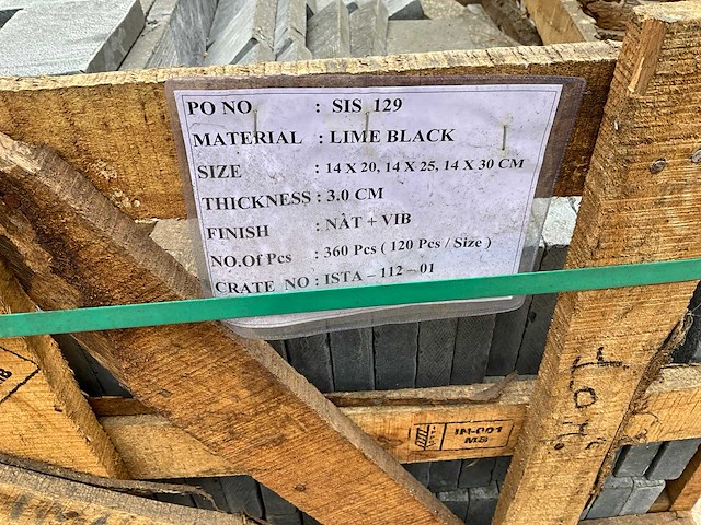Lime black natuursteen tuintegels - afbeelding 4 van  6