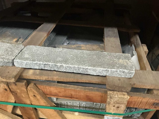 Lime gray partij natuursteen tegels - afbeelding 2 van  3