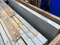 Lime grey honed&brushed natuursteen tuintegels ca. 19m2 - afbeelding 1 van  4
