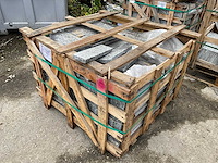 Lime grey natural and tumbled natuursteen tuintegel ca. 16m2 - afbeelding 2 van  3