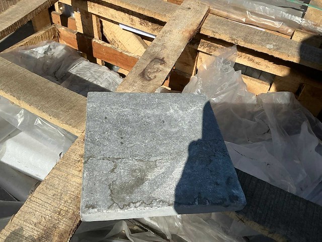 Lime grey natuurstenen tegels ca 27 m 2 - afbeelding 2 van  5