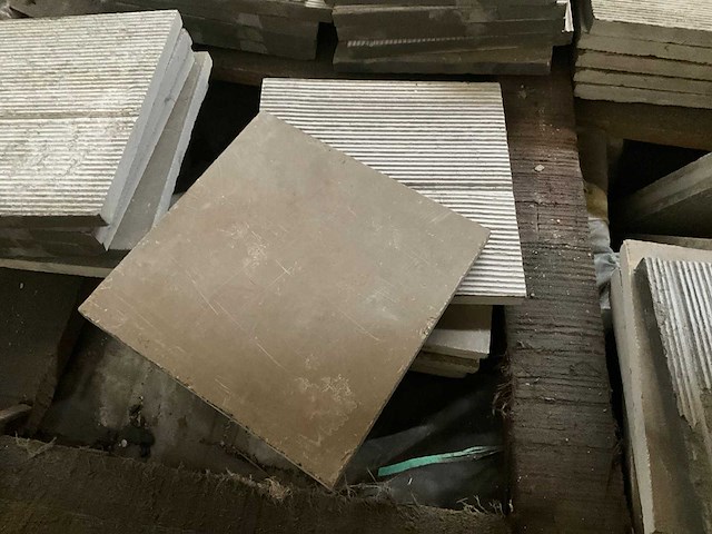 Lime yellow hon 400 natuursteen tuintegel - afbeelding 3 van  3