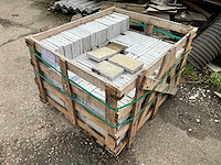 Lime yellow natuursteen tuintegels ca. 12,60m2 - afbeelding 3 van  4