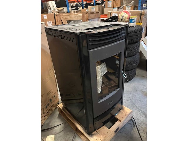 Lincar milli 515 s pelletkachel - afbeelding 2 van  6